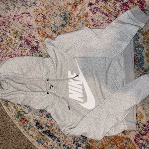 Cropped Nike Hoodie